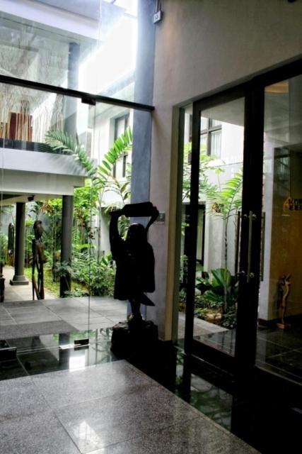 Rumah Nenek Hotel And Restaurant Padang  Exterior foto
